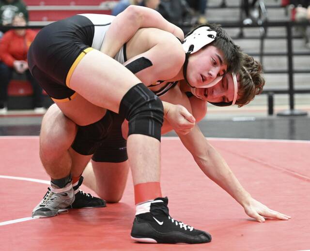 8134925_web1_sh-QVWrestling04-012325