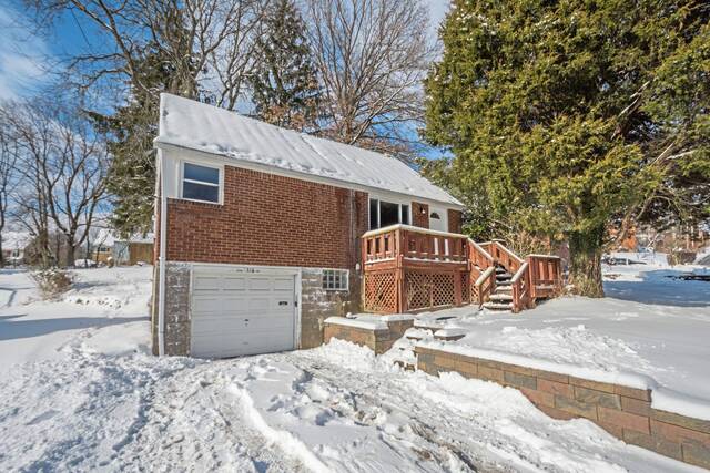 8134964_web1_part-HomeBuyerAssLivingHouse-013025