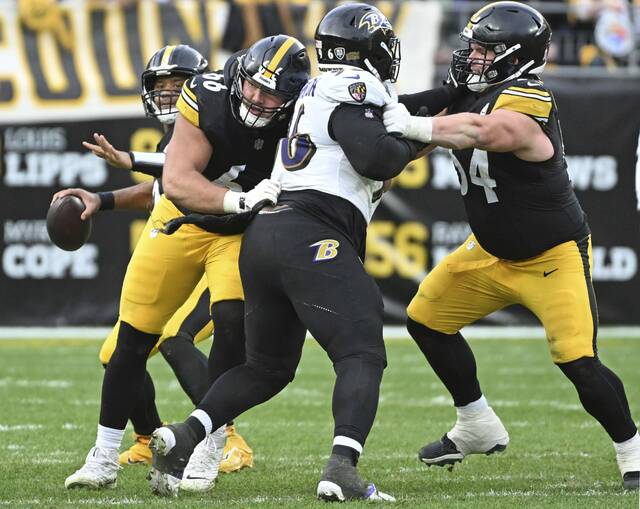 8135529_web1_ptr-SteelersRookies02-011825