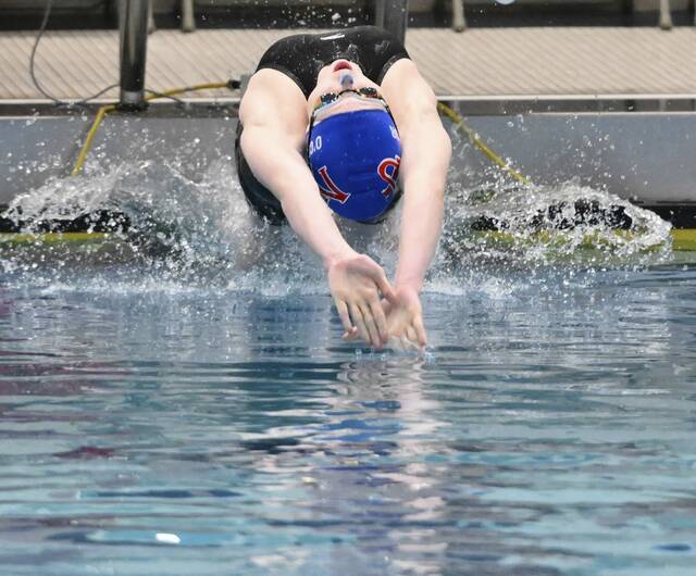 Mt. Pleasant’s star-studded swimming lineup looks to shine at county meet