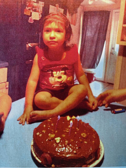 8144594_web1_Bella-Seachrist-cake
