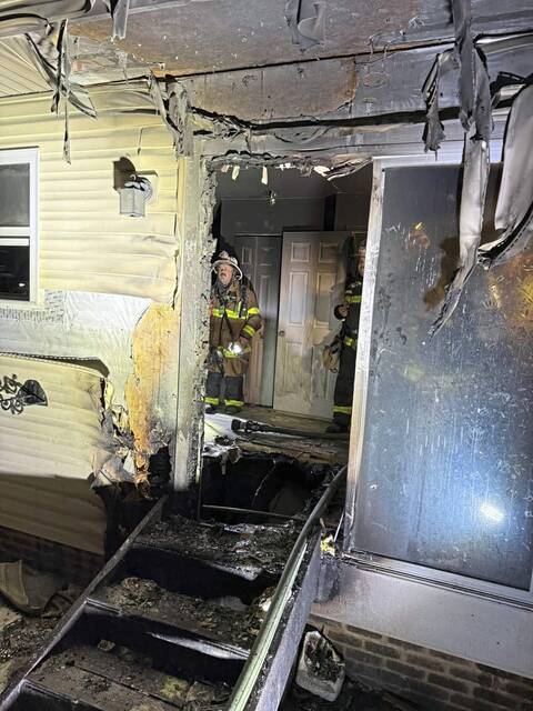 8152256_web1_ptr-JeffersonHillsFire-012725
