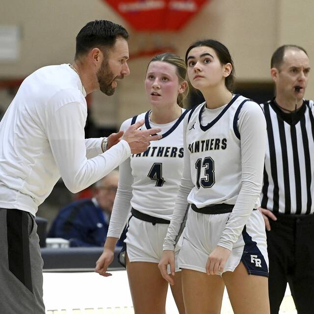 Franklin Regional girls hold off Fox Chapel to remain unbeaten in section