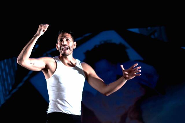 8163680_web1_ptr-citytheatrejamesbond