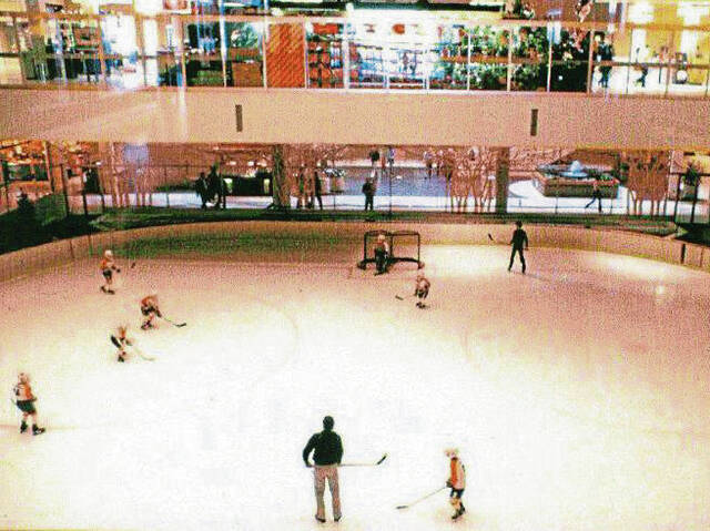 8144348_web1_te-mon75th-mallrink-022025