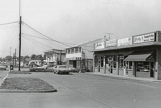 8144348_web1_te-Mon75th-pennmonroe-020625