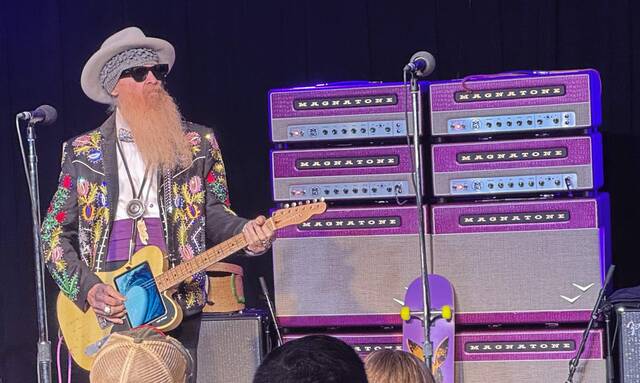 8179530_web1_ptr-BillyGibbons4-020525