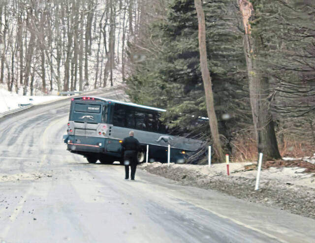 8181268_web1_gtr-Rt271IceStormA-020525