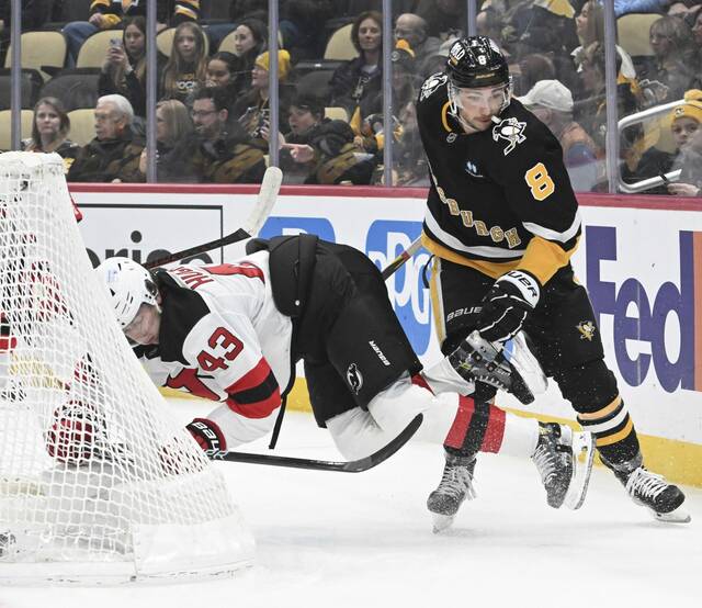 8181375_web1_ptr-PensDevils01-020525