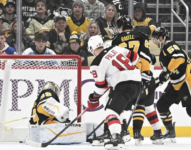 8181375_web1_ptr-PensDevils04-020525