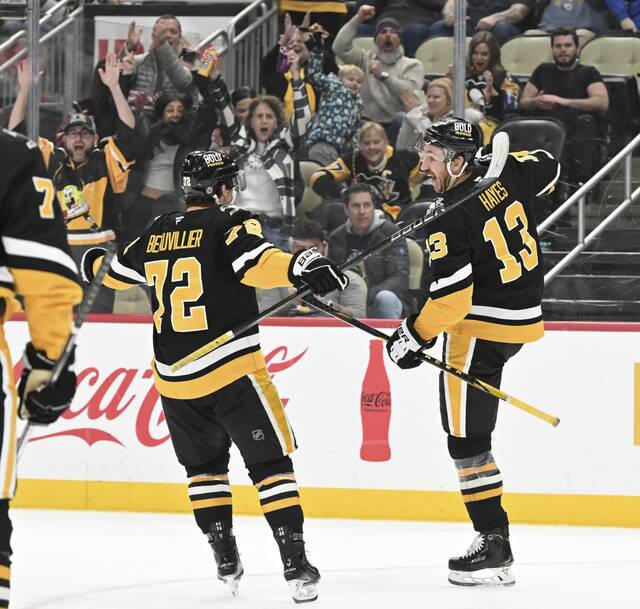 8181375_web1_ptr-PensDevils14-020525