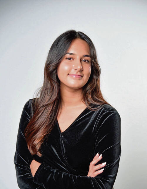 8183786_web1_Avni