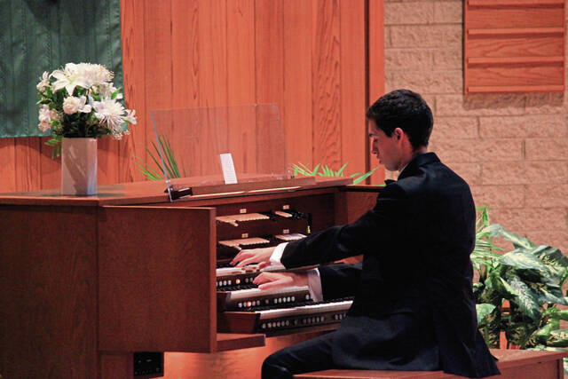 8184105_web1_Solo-Recital-at-St-John-Neumann-2