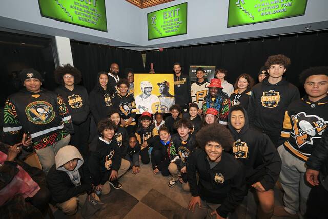 8185703_web1_PENGUINS---BHM-Game-2025--Photo-by-Emmai-Alaquiva----140--1-