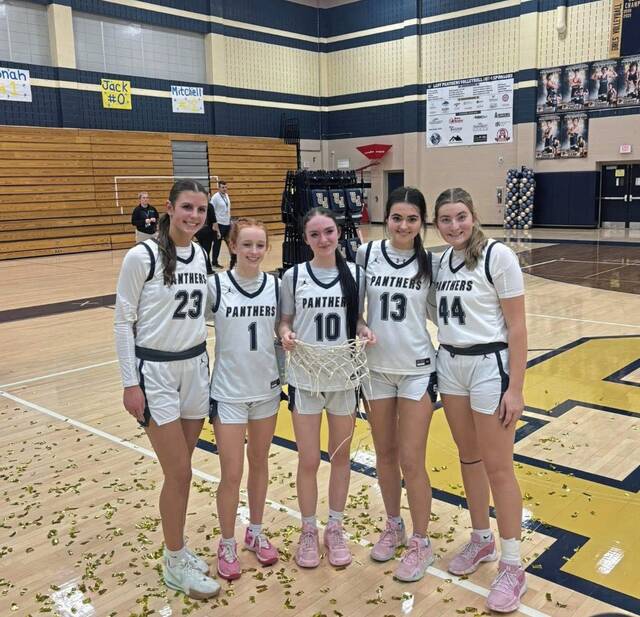 Westmoreland high school notebook: Franklin Regional seniors bond together