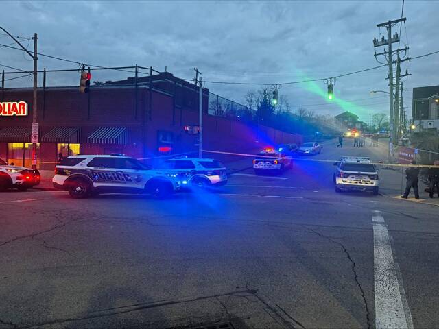 8186107_web1_PTR-PghOfficerShooting3-020625