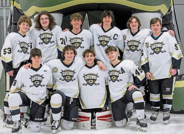 Gateway hockey team makes final push for Division 2 playoff berth
