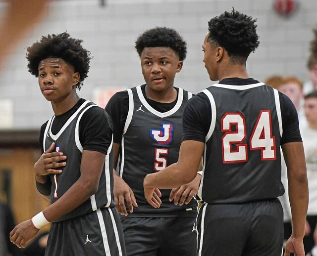 Jeannette boys make memories in win over Clairton