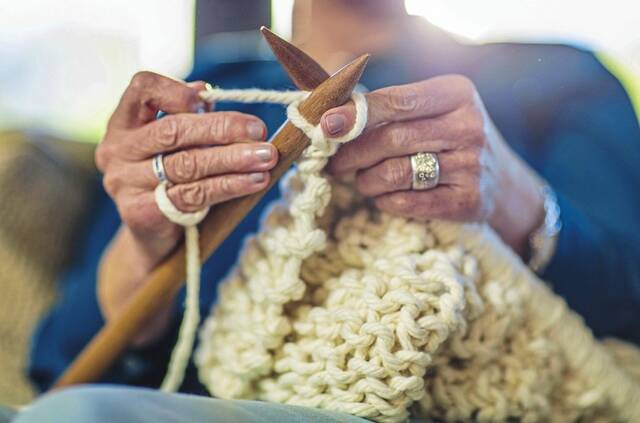 8193477_web1_Knitting-Needles-WEB