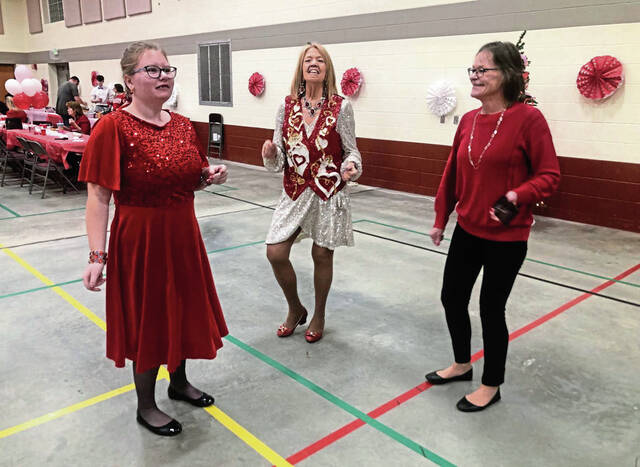 8196003_web1_vnd-ValentineDance5-020925