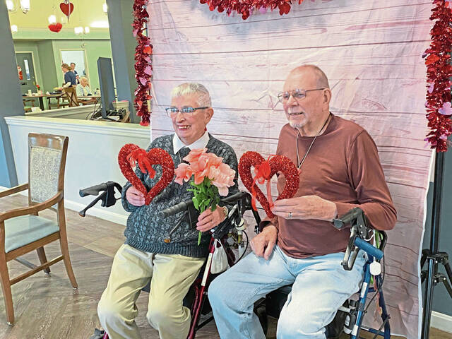 8203039_web1_gtr-SeniorMakover8-021225