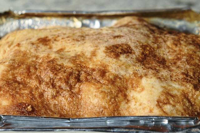 8204169_web1_Mamie-Lou-s-Peach-cobbler