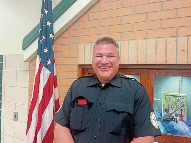 8206012_web1_SEW-NewQVSDofficer-022025