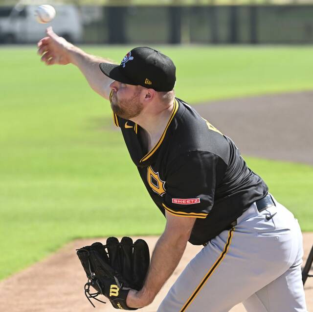8212357_web1_ptr-Pirates11-021325
