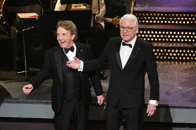 8221917_web1_ptr-TVTalk3-02172025-SNL50