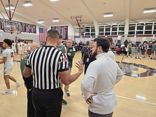 Greensburg Central Catholic boys get off to fast start in beating Laurel to open Class 2A playoffs