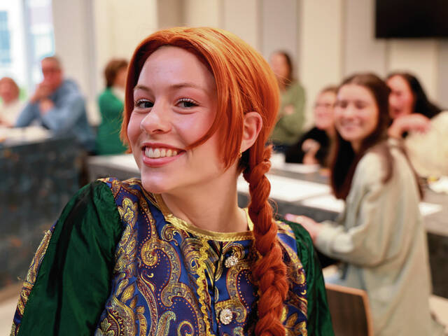8222635_web1_03-OliviaVirgin
