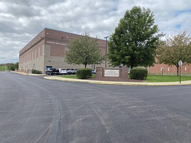 8225508_web1_Norwin-High-School-building