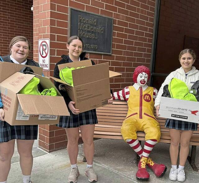 8234162_web1_her-lo-students-022725