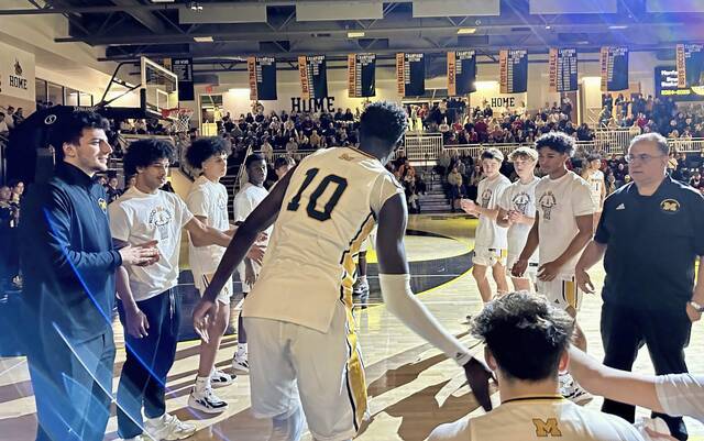 No. 1 Montour scrapes past ninth-seeded Latrobe in Class 5A quarterfinals