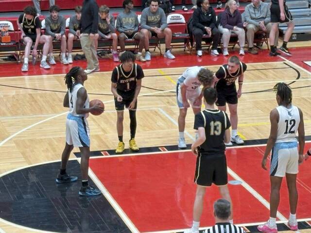 Bishop Canevin outduels Keystone Oaks in back-and-forth battle of section foes