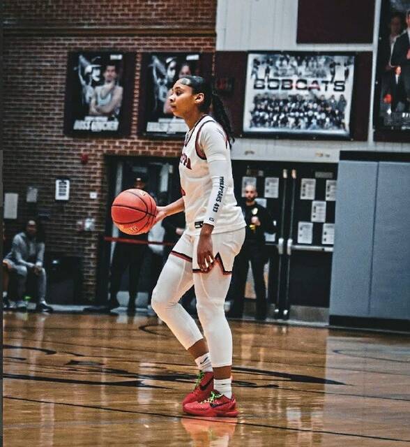 Trib HSSN girls basketball player of the week for Feb. 24, 2025<span class="headline-video">Video <i class="fa-solid fa-circle-play"></i></span>