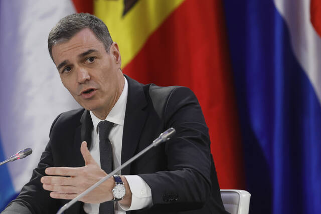 8254406_web1_8254406-1d8ae5debcdf4157a790b6e6c705a2fc