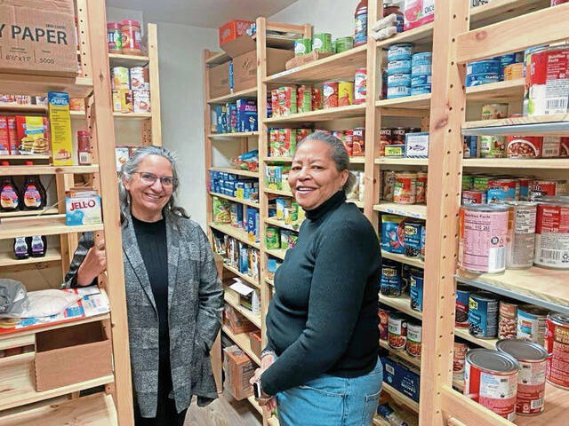 8223801_web1_sew-SewickleyFoodBank