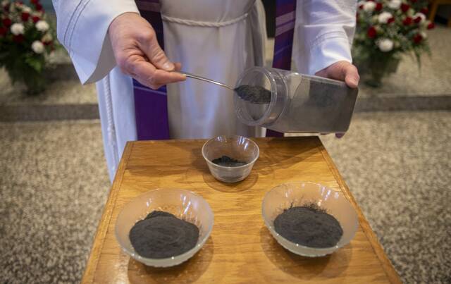 8255944_web1_vnd-ashwednesday4-030525
