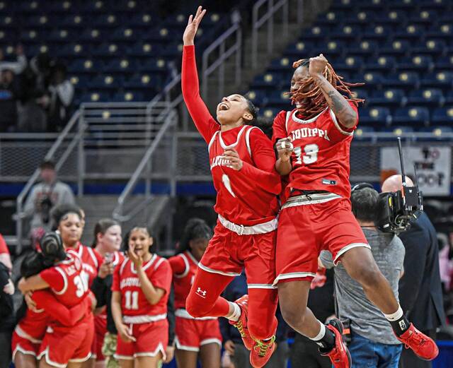Aliquippa girls fight off Neshannock comeback to win 1st WPIAL title since 1990