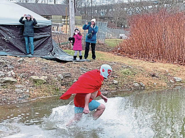 8262782_web1_VND-Plunge-030225-002