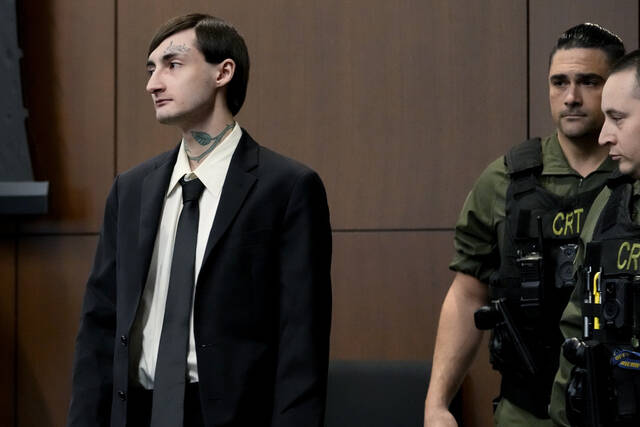 8269291_web1_AP25062656263081