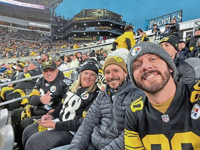 8269566_web1_gtr-steelersireland