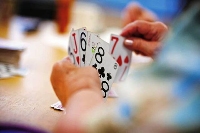 8278712_web1_Card-Playing 8278712_web1_Card-Playing