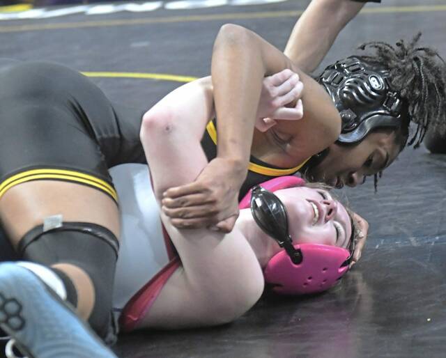 Brashear’s Tamara Humphries steps into semifinal spotlight at PIAA girls wrestling