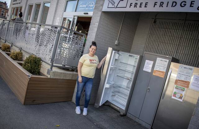 8293413_web1_her-foodprogram5-032025