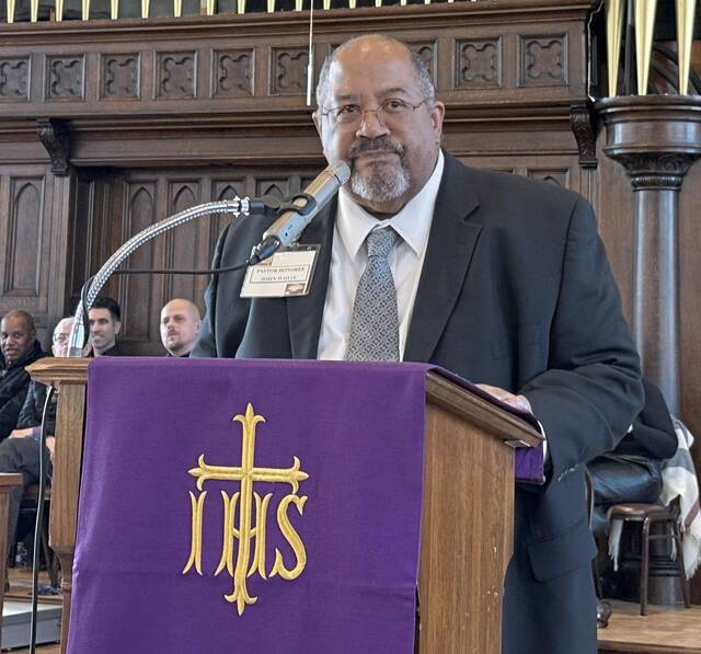8294319_web1_SEW-SewickleyPastors-032025