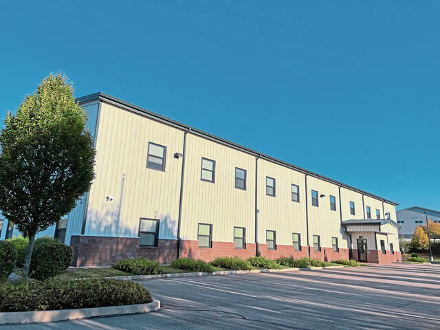 8294534_web1_gtr-PTAdminBuilding-01