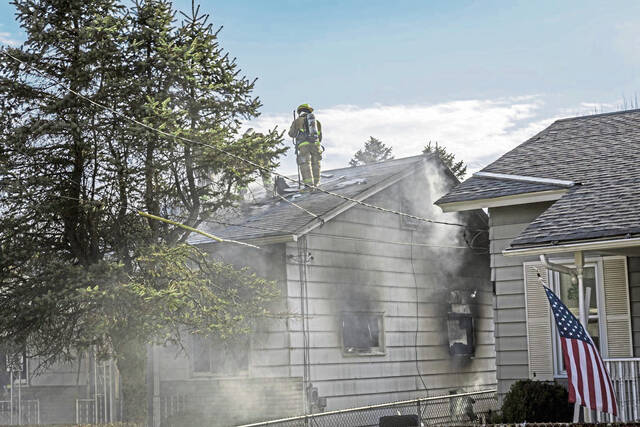 8295137_web1_php-PennHillsFire-031225