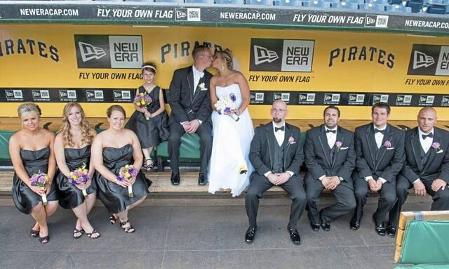 8312957_web1_gtr-sportsweddings-12